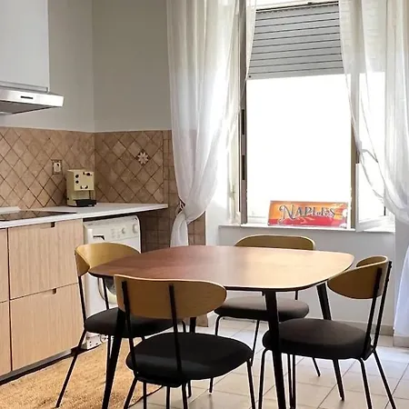 Sciò Guesthouse-centro Storico Apartamento Nápoles